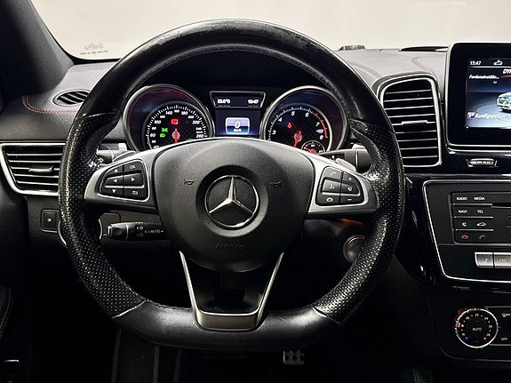 Mercedes-Benz GLE43 22 of 26
