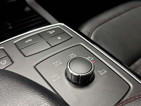 Mercedes-Benz GLE43 15 of 26