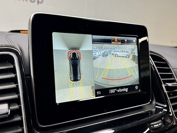 Mercedes-Benz GLE43 24 of 26