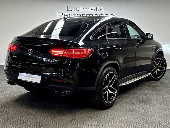 Mercedes-Benz GLE43 2 of 26