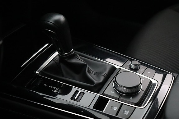 Mazda CX-30 14 of 18