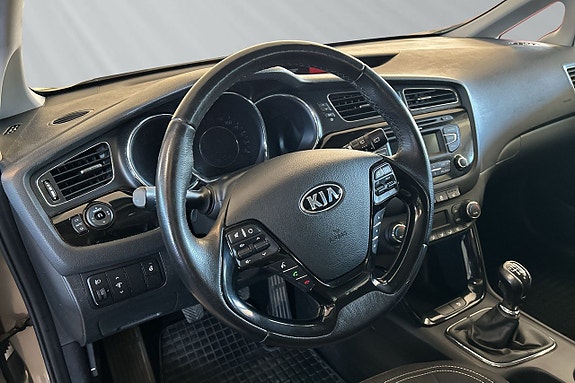 Kia Ceed 4 of 6
