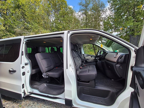 Renault Trafic 4 of 7