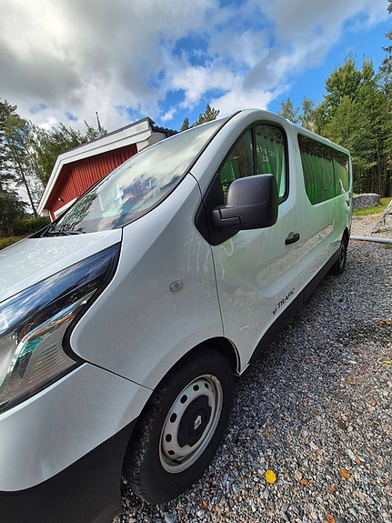 Renault Trafic 2 of 7