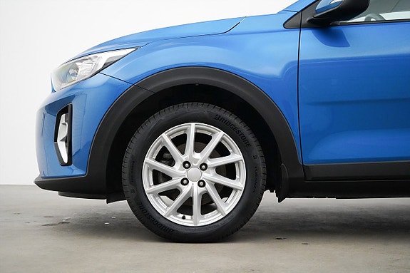 Kia Stonic 2 of 23