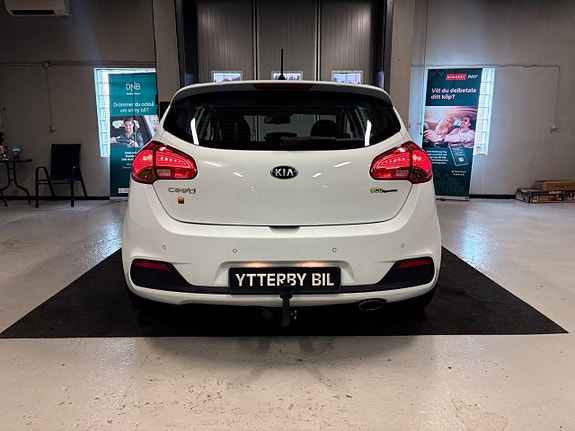 Kia Ceed 4 of 22