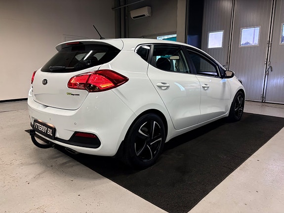Kia Ceed 3 of 22