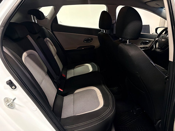 Kia Ceed 15 of 22
