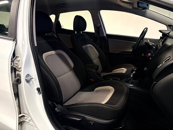 Kia Ceed 17 of 22