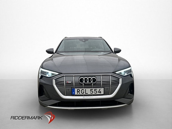 Audi e-tron 3 of 30