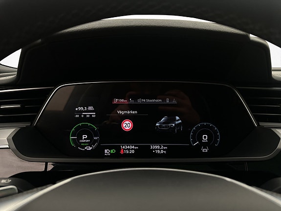 Audi e-tron 17 of 30