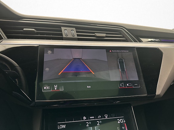 Audi e-tron 18 of 30