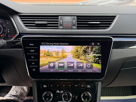 Skoda Superb 25 of 27