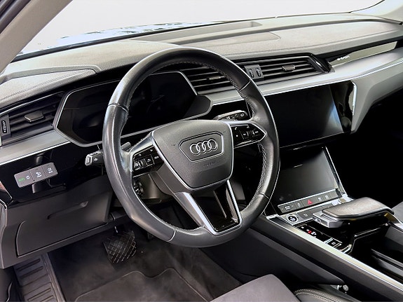 Audi Q8 16 of 20