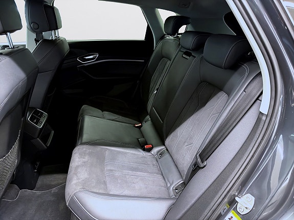 Audi Q8 11 of 20