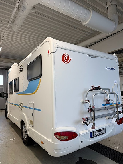 Eura Mobil Profila One 690 EB Solceller | Backkamera  | Långbäddar + Taksäng 4 of 20