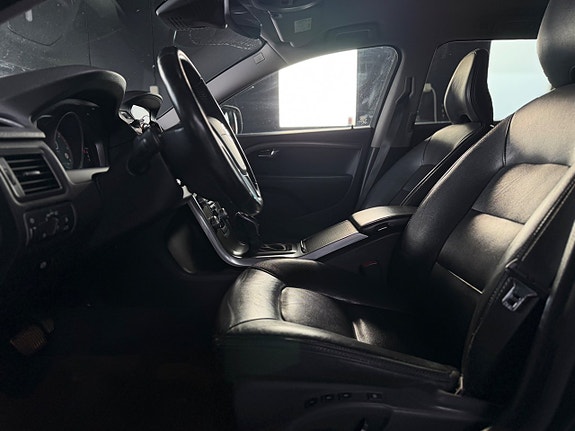 Volvo XC70 7 of 14