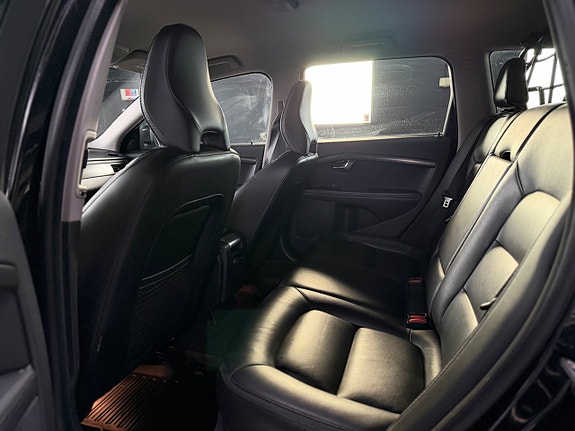 Volvo XC70 14 of 14