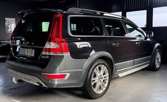 Volvo XC70 4 of 14