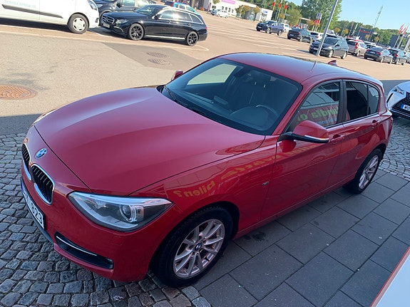 BMW 118d 8 of 8