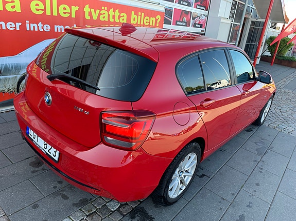 BMW 118d 5 of 8