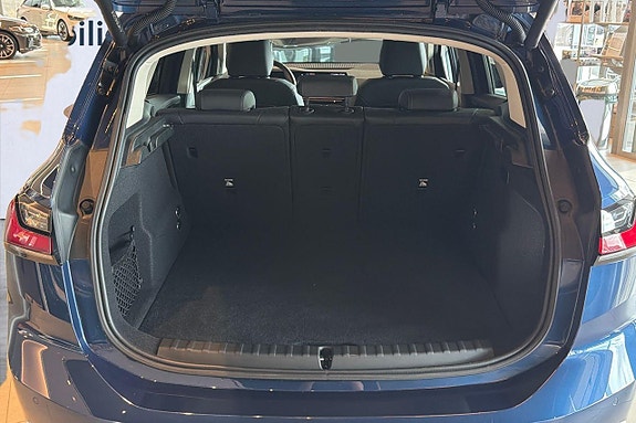 BMW 225e 19 of 20