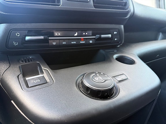 Peugeot Partner 23 of 27