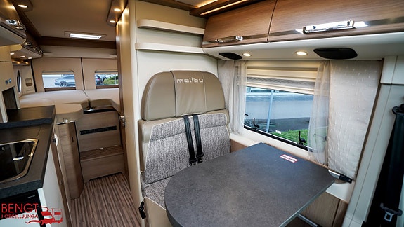 Carthago MALIBU VAN 640 LE Two Rooms 7 of 21