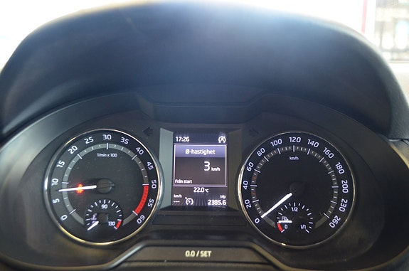 Skoda Octavia Scout 24 of 27