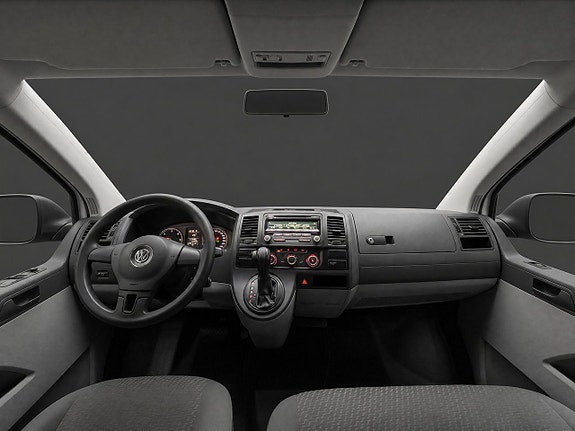 Volkswagen Caravelle 9 of 17