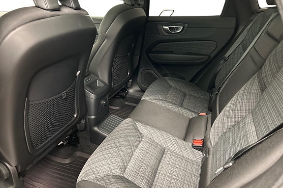 Volvo XC60 24 of 30