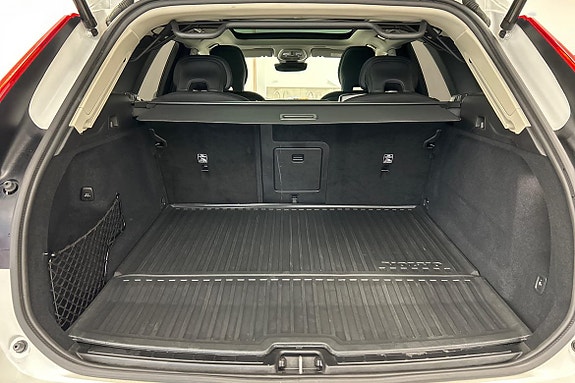 Volvo XC60 22 of 30