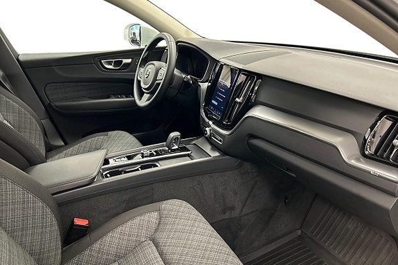 Volvo XC60 12 of 30