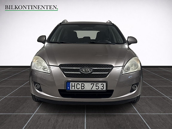 Kia Ceed 9 of 12
