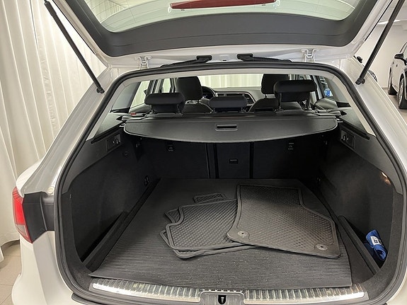 Seat Leon 9 of 9
