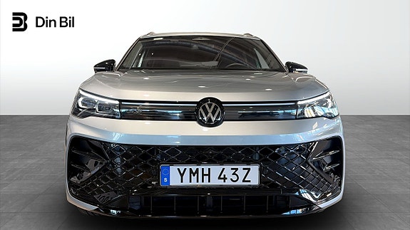 Volkswagen Tiguan 5 of 14