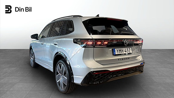 Volkswagen Tiguan 4 of 14