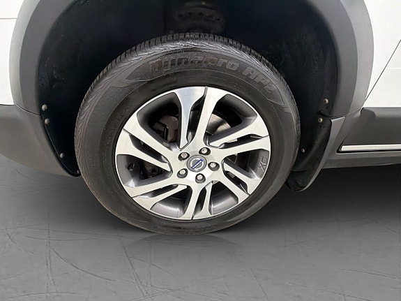 Volvo XC70 27 of 30
