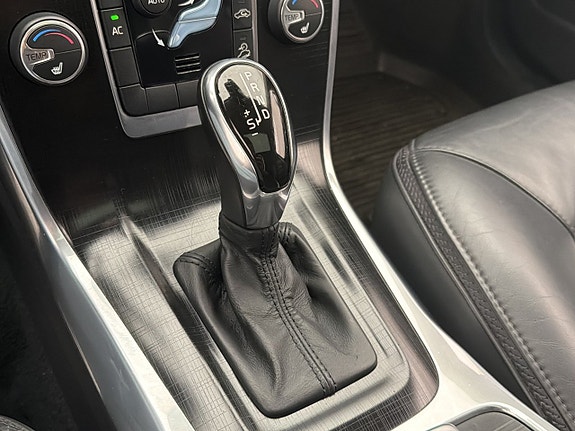 Volvo XC70 23 of 30