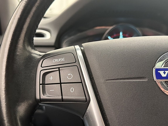 Volvo XC70 16 of 30