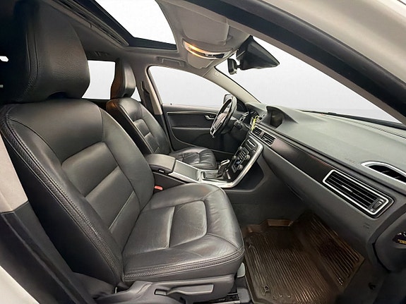 Volvo XC70 24 of 30