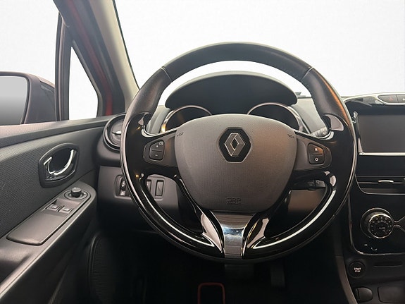 Renault Clio 14 of 29
