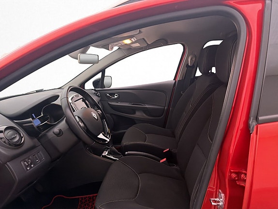 Renault Clio 12 of 29