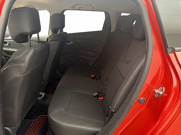 Renault Clio 24 of 29