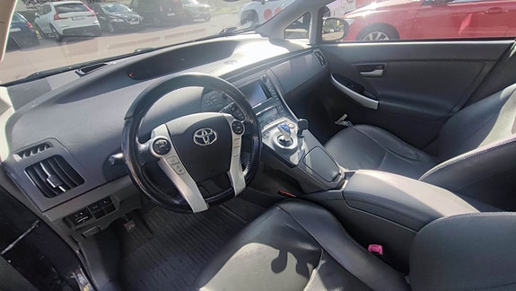 Toyota Prius 10 of 11