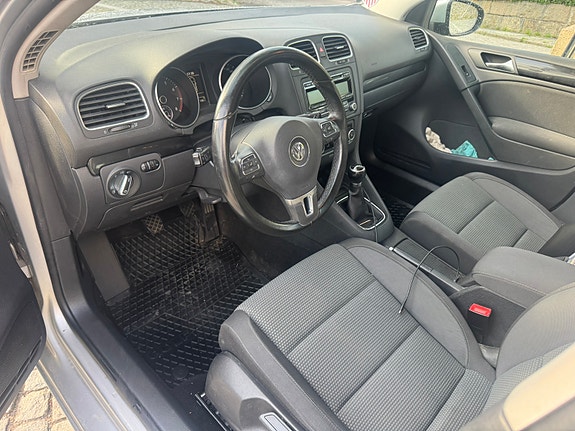 Volkswagen Golf VI 7 of 9