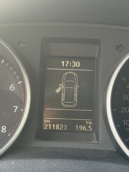 Volkswagen Golf VI 6 of 9