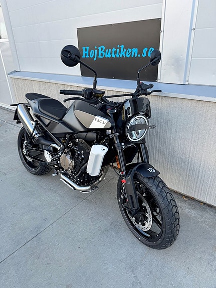 Husqvarna Svartpilen 801  kampanj 2 of 6