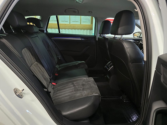 Skoda Superb 19 of 30