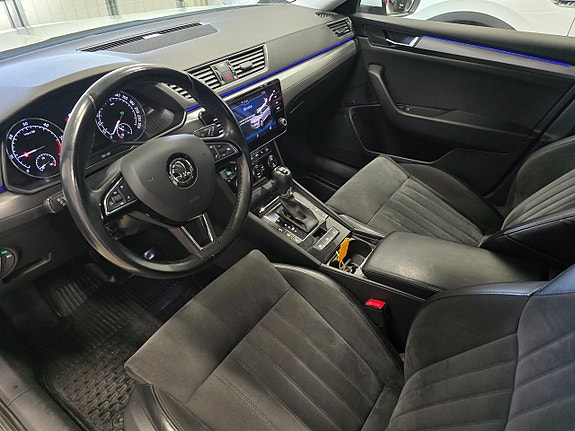 Skoda Superb 15 of 30